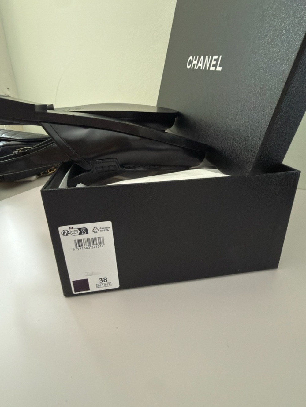 CHANEL Black Patent Leather Slingback Clogs with Gold CC Accent - Picture 4 of 4